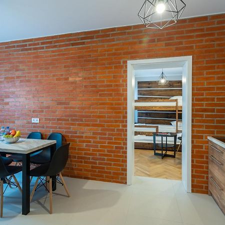 Modern Apartments In Centrum Wadowice Bagian luar foto